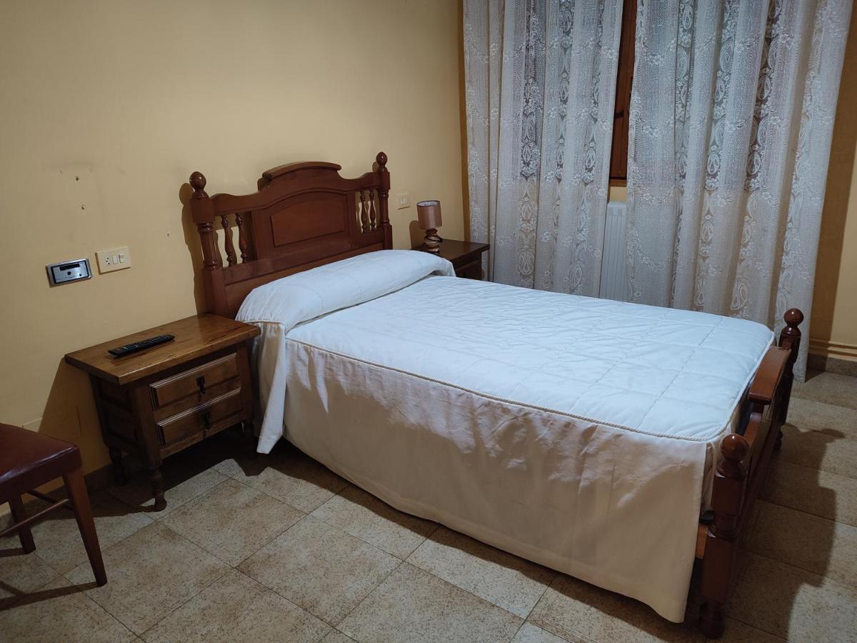Pension - Restaurante Vilaboa Boveda  Ngoại thất bức ảnh